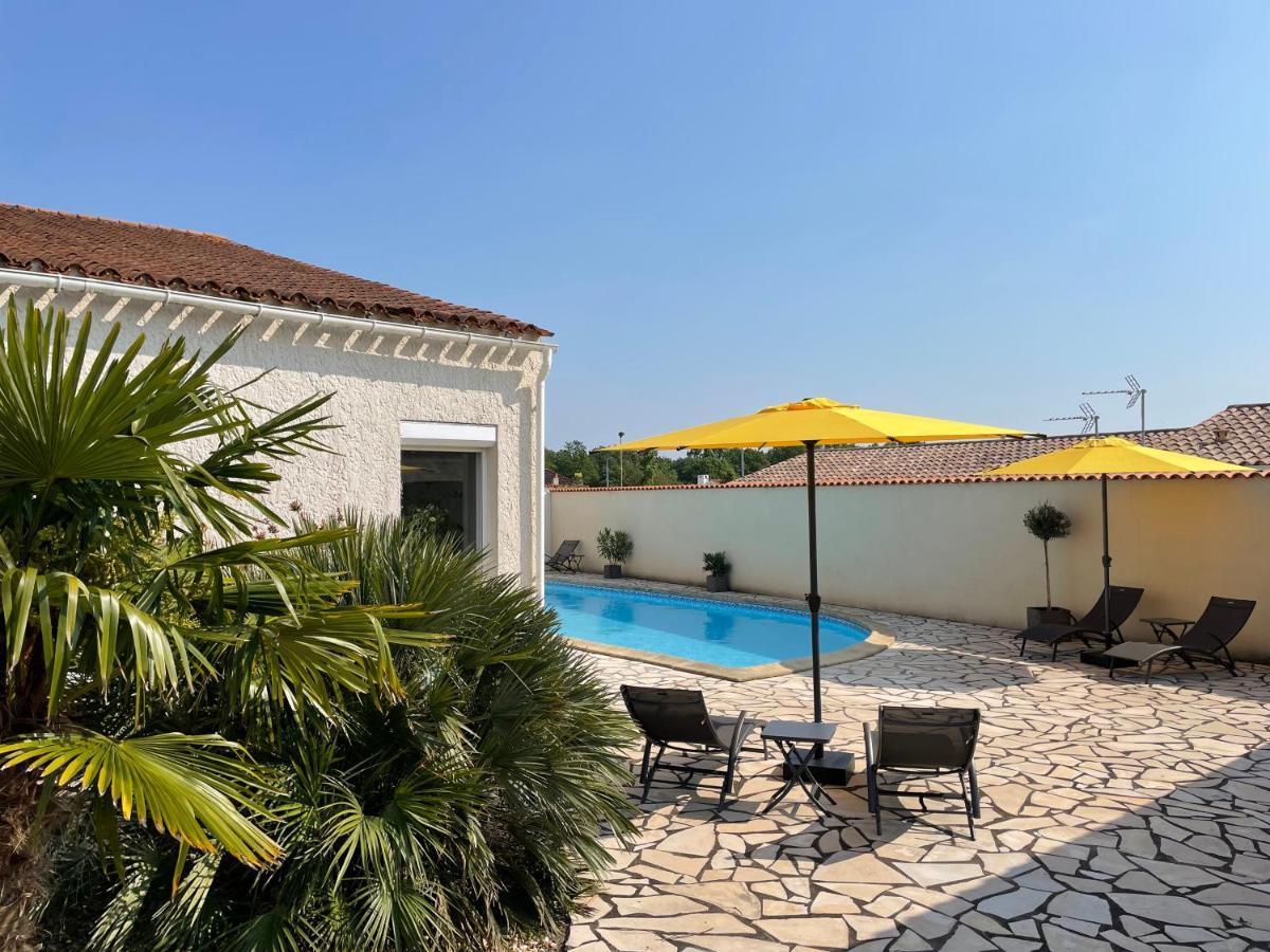 Les Pertuis Rochelais Bed & Breakfast Perigny  ภายนอก รูปภาพ